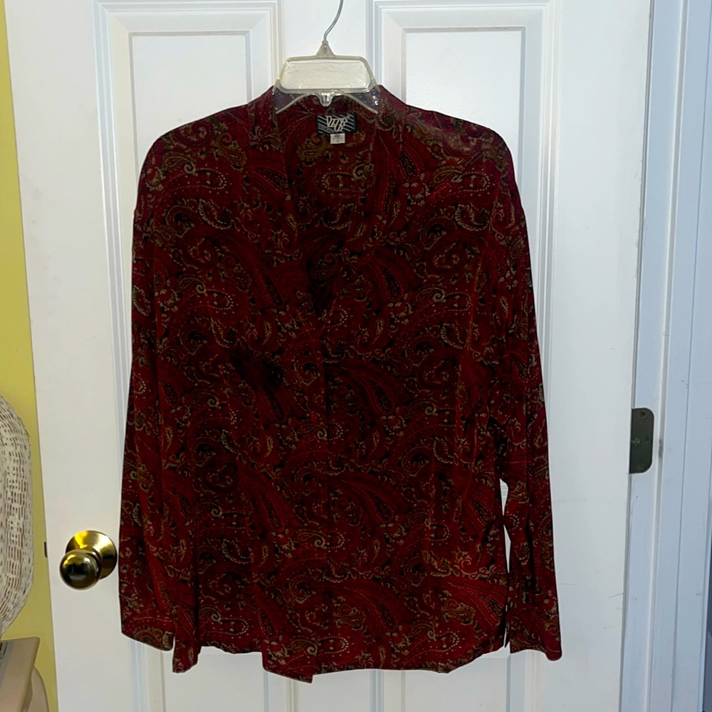 Women’s KGR 100% Silk Long Sleeve Blouse. Burgundy Paisley. Size 8
